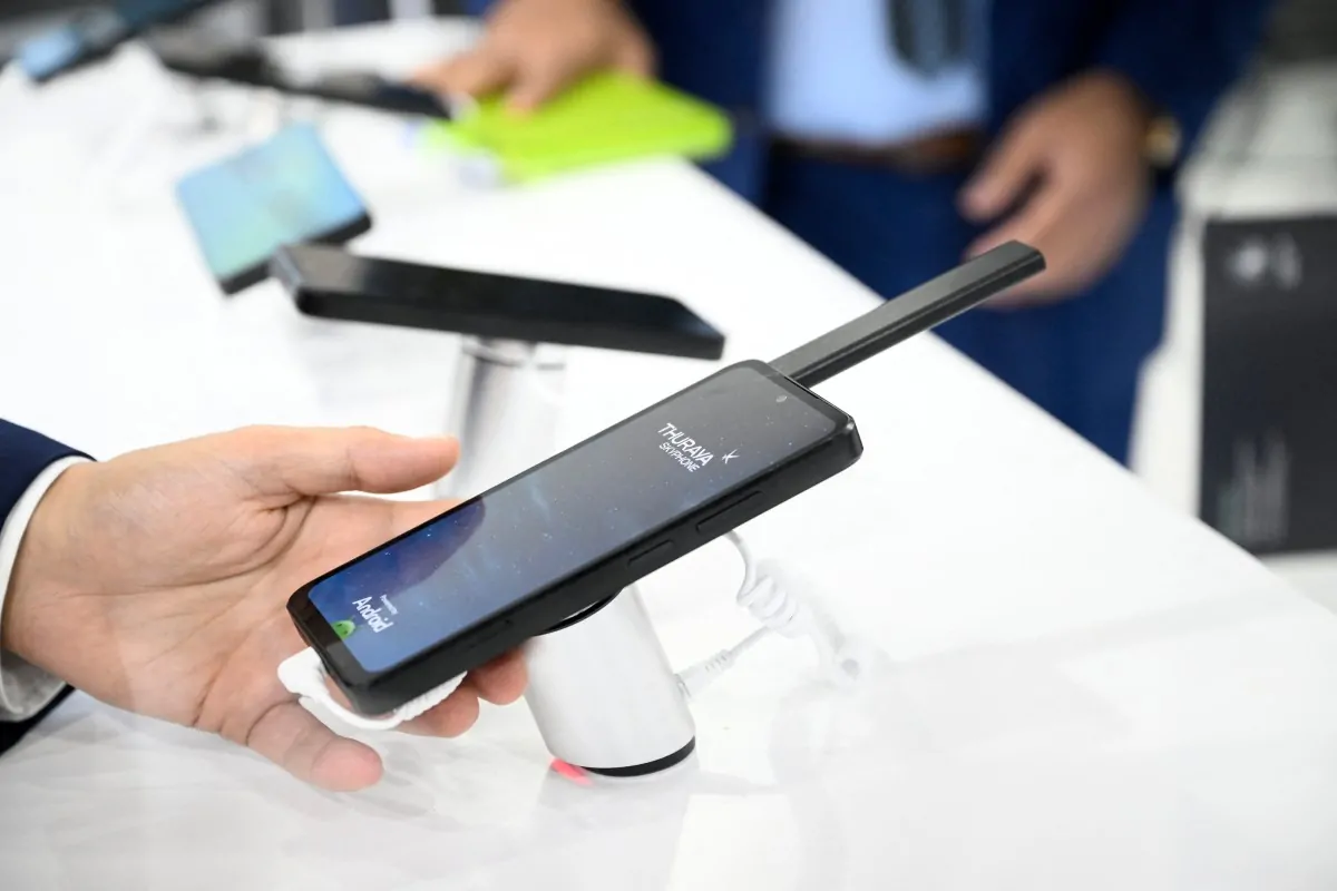 Skyphone and Thuraya One